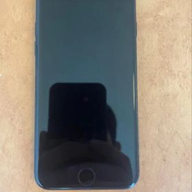 iPhone 7 ブラック 128Gb SIMフリー