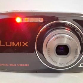 [美品] パナソニック Panasonic LUMIX DMC-S1 コンデジ