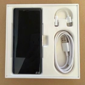 Rakuten Hand 5G 本体 白色
