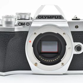 Olympus OM-D E-M10 MarkIII シルバー ジャンク つ０３２