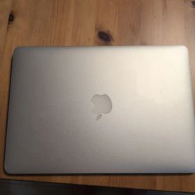 MacBookAir13インチ2015 / 8GB / 128GB / おまけ付