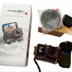 Insta360 Ace Pro（アルミゲージ、クリップ付き）