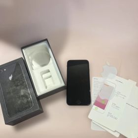 Apple iPhone 8 Space Gray 64GB 本体