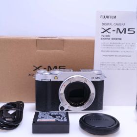 【1,927回 ほぼ新品】FUJIFILM X-M5 ボディ シルバー ミラーレス一眼カメラ F X-M5-S JP 日英二言語モデル