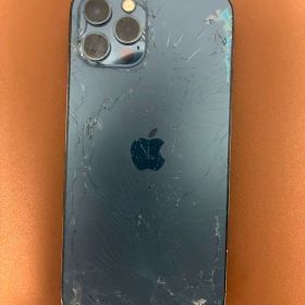 Apple iPhone 12 Pro 本体