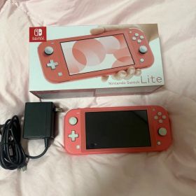 Nintendo SwitchLite コーラルピンク