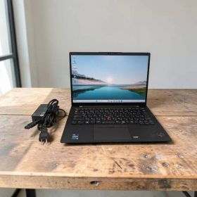 第12世代i5高性能Pシリーズ搭載 良品 ThinkPad X1 Carbon Gen10 i5/16GB/256GB［RE00067］