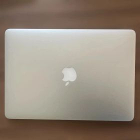 MacBook Air 13-inch Early 2015 本体