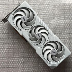 Sapphire PURE AMD Radeon RX 9070 XT 16GB