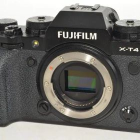 260455★極上★富士フイルム(FUJIFILM) ミラーレス一眼カメラ X-T4ボディ ブラック X-T4-B