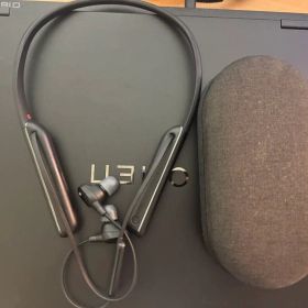 SONY ワイヤレスイヤホン WI-1000XM2 本体