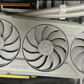 ASUS TUF Gaming RTX 4070 Ti SUPER White