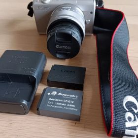 Canon EOS M100 本体 15-45mm レンズキット