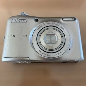 Nikon coolpix L32 シルバー