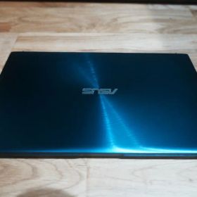 ASUS ZenBook 13.3第10世代i5/8GB/液晶トラックパッド搭載