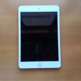 Apple iPad mini 4 A1550 本体 2015年後期発売 薄型