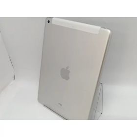 【中古】Apple docomo 【SIMロック解除済み】 iPad（第5世代/2017） 32GB シルバー MP1L2J/A【川越クレアモール】保証期間1ヶ月【ランクB】