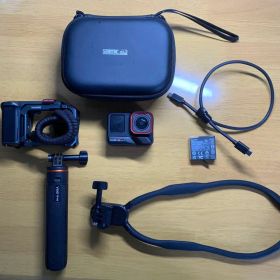 Insta360 Ace pro 2 本体 アクセサリーセット(SDカード付き)
