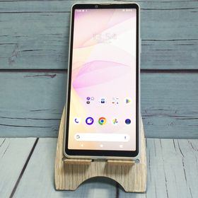 【美品・送料無料】au Xperia 10 ？ SOG04 ホワイト SONY 本体 白ロム SIMロック解除済み SIMフリー A636973