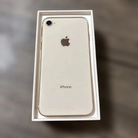 iPhone8 64GB ゴールド docomo バッテリー74%