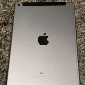 Apple iPad 第6世代 シルバー WIFI+Cellular版