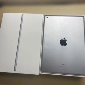iPad 第6世代 32GB Wi-Fi 割れなし A1893
