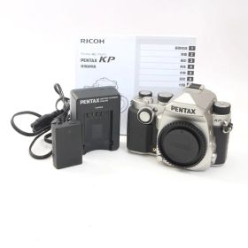 PENTAX ペンタックス KP シルバー デジタル一眼レフカメラ 【シャッター数8440回】