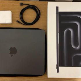 Apple 14インチMacBook Pro M5チップ 24GB/1TB