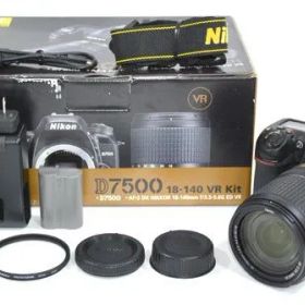 元箱付 Nikon ニコン D7500 18-140 VR レンズキット デジタル一眼レフカメラ 美品