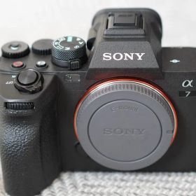ソニー SONY α7 IV ILCE 7M4 ボディ a7iv