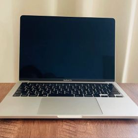 MacBook Pro13インチ2020 / メモリ16GB / SSD 1TB