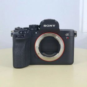 【中古】 (ソニー) SONY α7RV (ILCE-7RM5)【中古カメラ デジタル一眼】 ランク：B