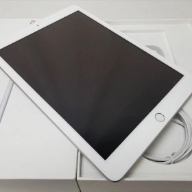 (中古) iPad（第6世代/2018） Cellular 32GB シルバー /MR6P2J/A 、au
