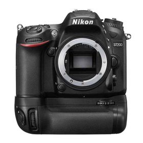 【中古】Nikon デジタル一眼レフカメラ D7200 バッテリーパックキット D7200BPK