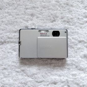 美品【動作確認済】Panasonic LUMIX DMC-FP1 レトロコンデジ