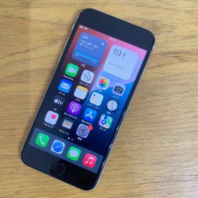 初期保証付 Apple iPhone SE 第三世代 MMYD3J/A 83%
