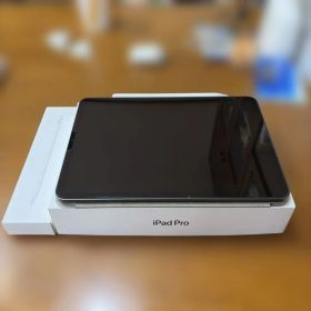 【箱あり】iPad Pro 11インチ 第3世代 256GB + Pencil