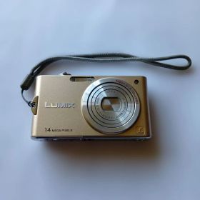 【美品】 Panasonic LUMIX DMC-FX66 デジカメ ゴールド