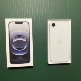 Apple iPhone 16e 本体 ほぼ新品