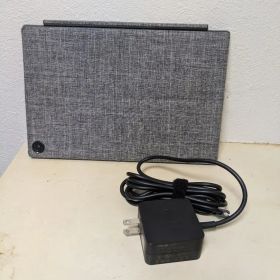 ASUS Chromebook Detachable CM3 本体