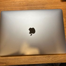 美品 MacBook Air A2337 2020 M1/8GB/512GB