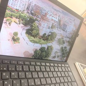 Surface Pro7+ Core i5/8GB/256GBキーボードなど付き