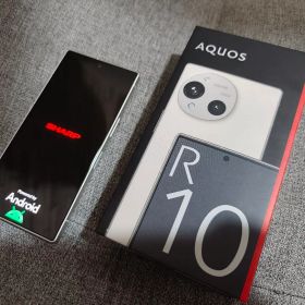 美品 SHARP AQUOS R10 本体 simフリー版 ホワイト