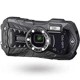 【中古】(非常に良い)RICOH WG-70 ブラック リコー本格防水デジタルカメラ 14m防水 (連続2時間) 1.6m耐衝撃 防塵 -10℃耐寒 アウトドアで活躍するタフネスボディ CALS