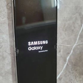 zflip5 Galaxy ジャンク品 白 256GB