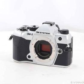 〔中古〕OM SYSTEM OM-5 Mark II ボディ シルバー〔258-ud〕