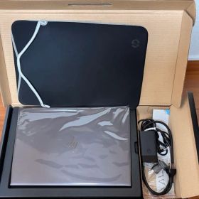 【美品】HP ENVY x360 15-ds0xxxx本体