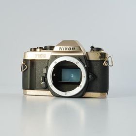 Nikon ニコン FM10 MF フィルム一眼レフカメラ