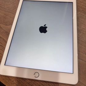 iPad（9.7インチ 第5世代）ゴールド 32G
