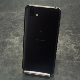 【中古品】arrows U SIMロック解除済 32GB 801FJ ブラック